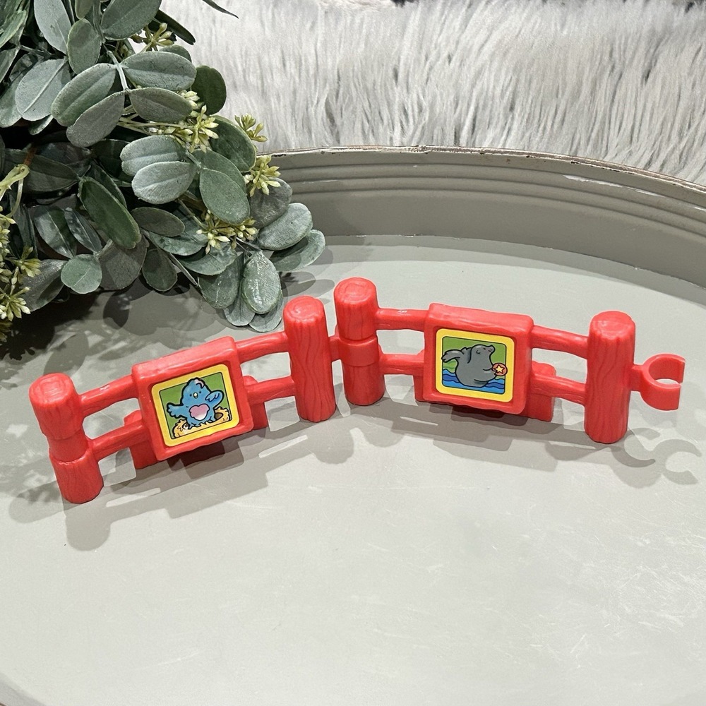 Fisher Price Little People 2 pcs. RED Zoo Fence w/ Food Animals Farm Farmer Barn